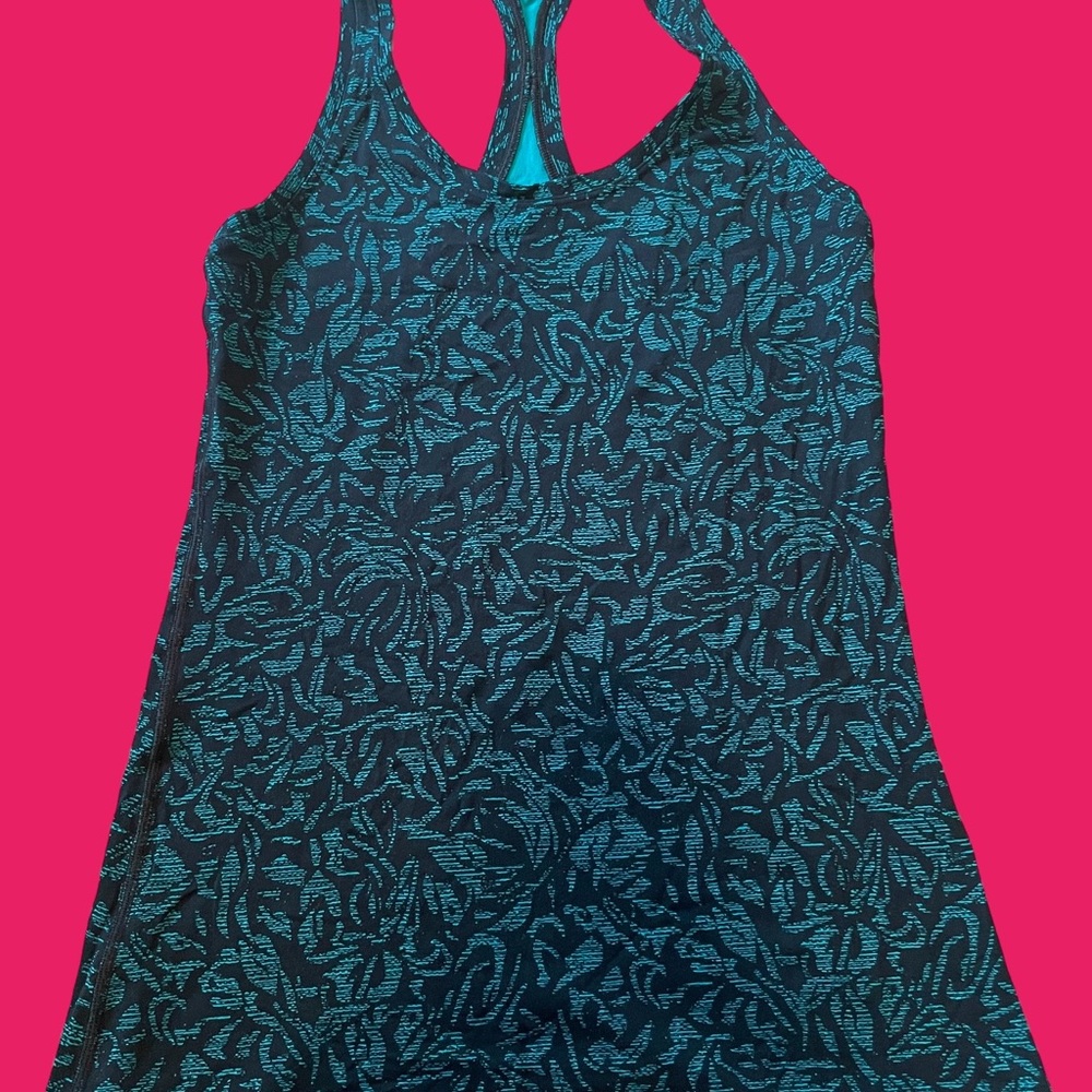 Lululemon tank - Picture 3 of 3